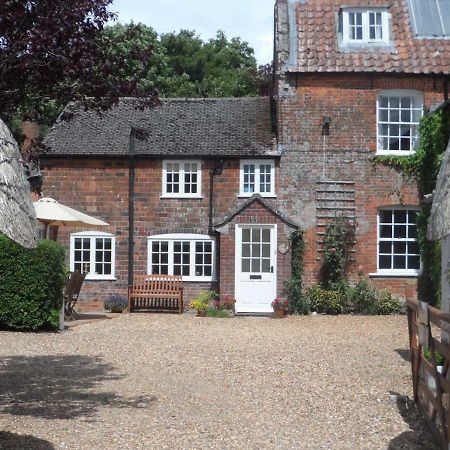 Stunning 3 Bedroom 3 Bath Self Catering Cottage Nr Stonehenge, Longleat, Avebury And Bath - Great Local Village Pub Pewsey Extérieur photo