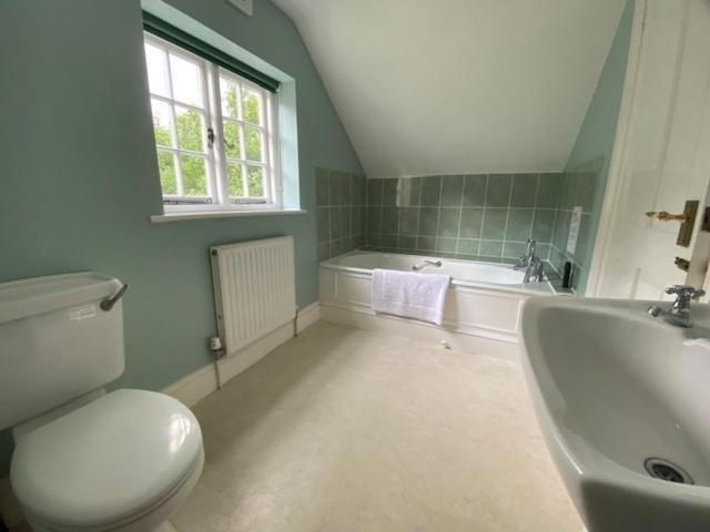 Stunning 3 Bedroom 3 Bath Self Catering Cottage Nr Stonehenge, Longleat, Avebury And Bath - Great Local Village Pub Pewsey Extérieur photo
