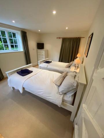 Stunning 3 Bedroom 3 Bath Self Catering Cottage Nr Stonehenge, Longleat, Avebury And Bath - Great Local Village Pub Pewsey Extérieur photo
